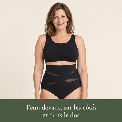 La Haute Tenue portée, coloris noir : tenue devant, sur les côtés et dans le dos